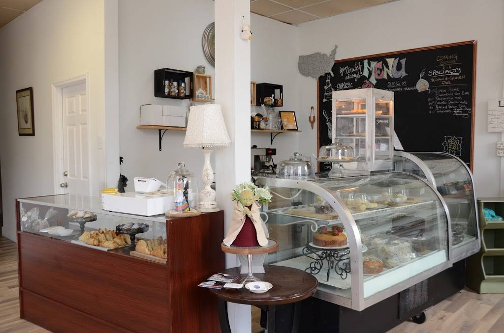 Irie Couture Cakery | bakery | 311 W Ashley St, Jacksonville, FL 32202, USA | 9045348644 OR +1 904-534-8644