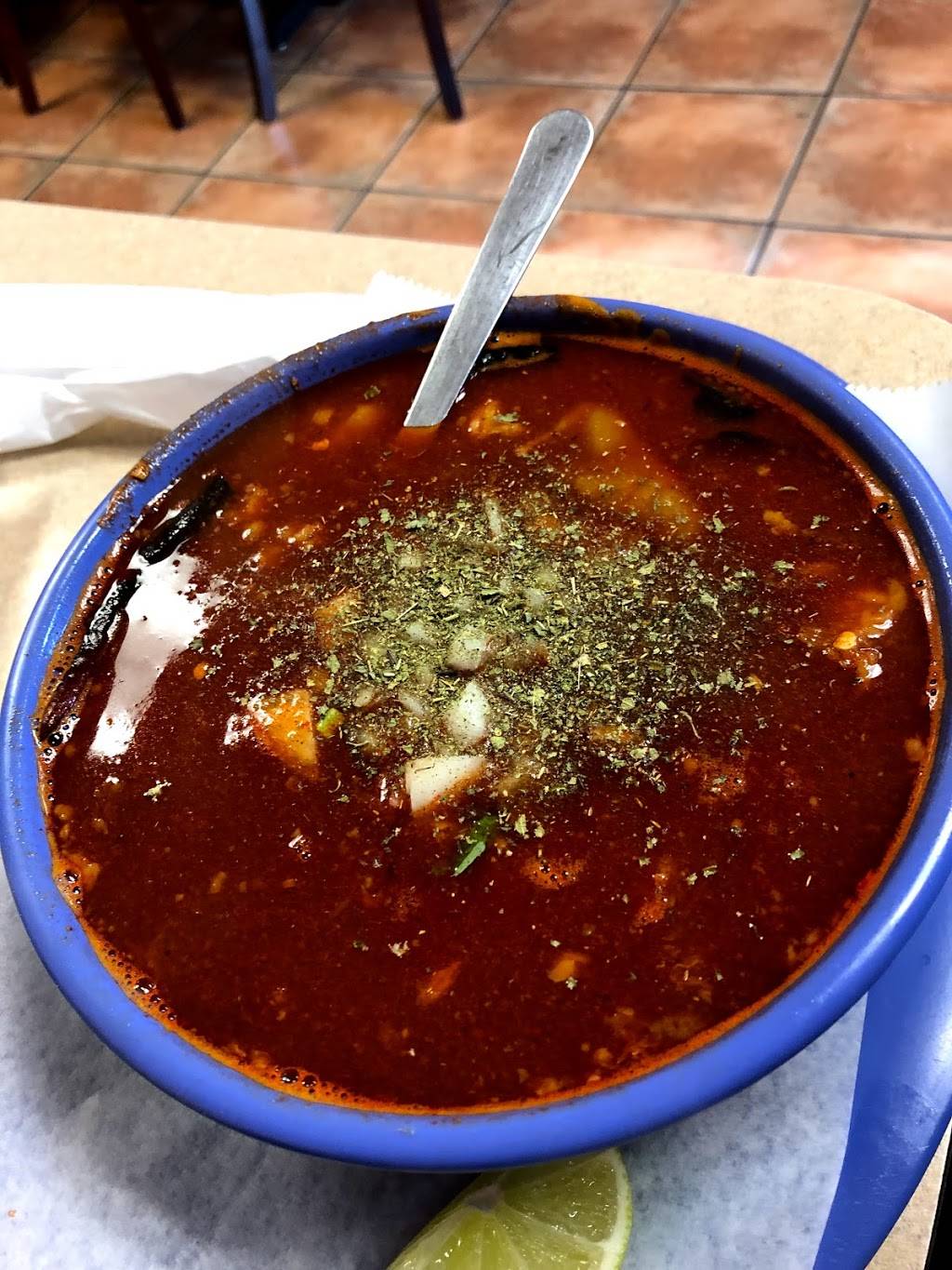 Carnitas Y Tacos Maravatio | restaurant | 4228 W 26th St, Chicago, IL 60623, USA | 7735654365 OR +1 773-565-4365