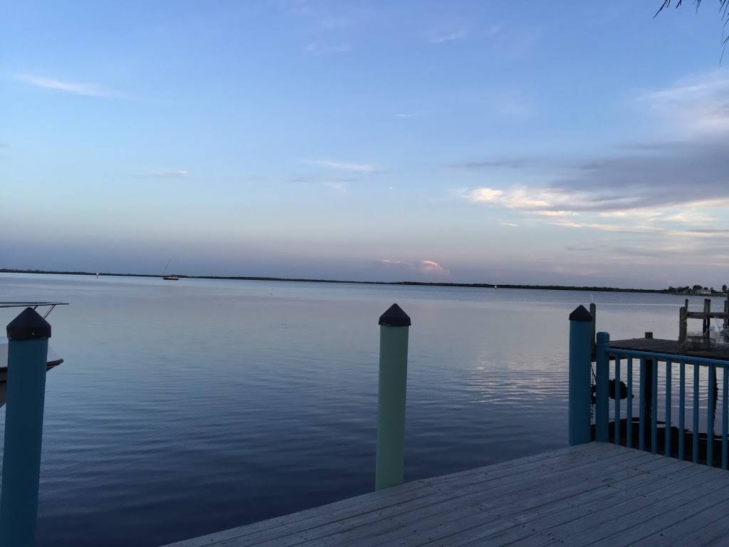 Island Pho & Grill | restaurant | 4205 Pine Island Rd, Matlacha, FL 33993, USA | 2395584007 OR +1 239-558-4007