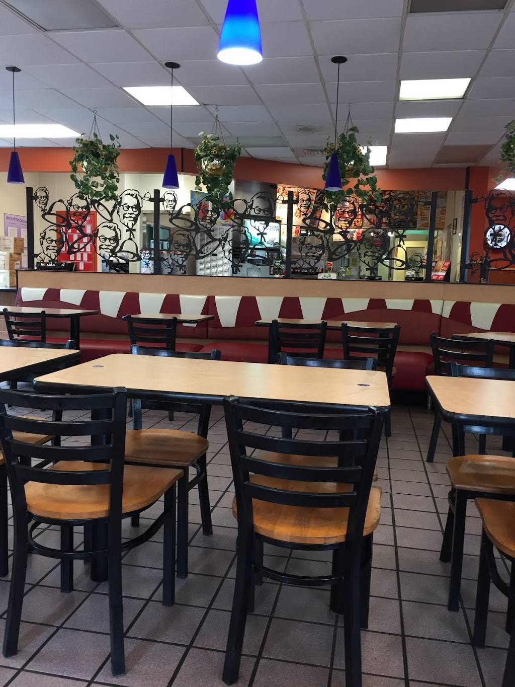 Taco Bell | meal takeaway | 353 S Churton St, Hillsborough, NC 27278, USA | 9197325590 OR +1 919-732-5590