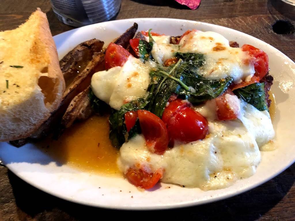 Gio’s Chicken Amalfitano | restaurant | 1099 Hemphill Ave NW, Atlanta, GA 30318, USA | 4043473874 OR +1 404-347-3874