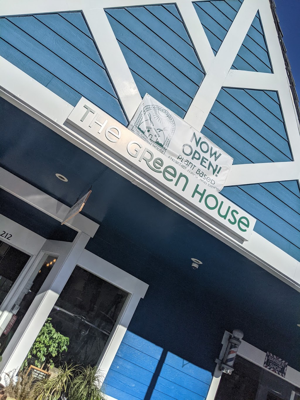 The Green House | restaurant | 212 N Coast Hwy, Oceanside, CA 92054, USA | 7605294814 OR +1 760-529-4814