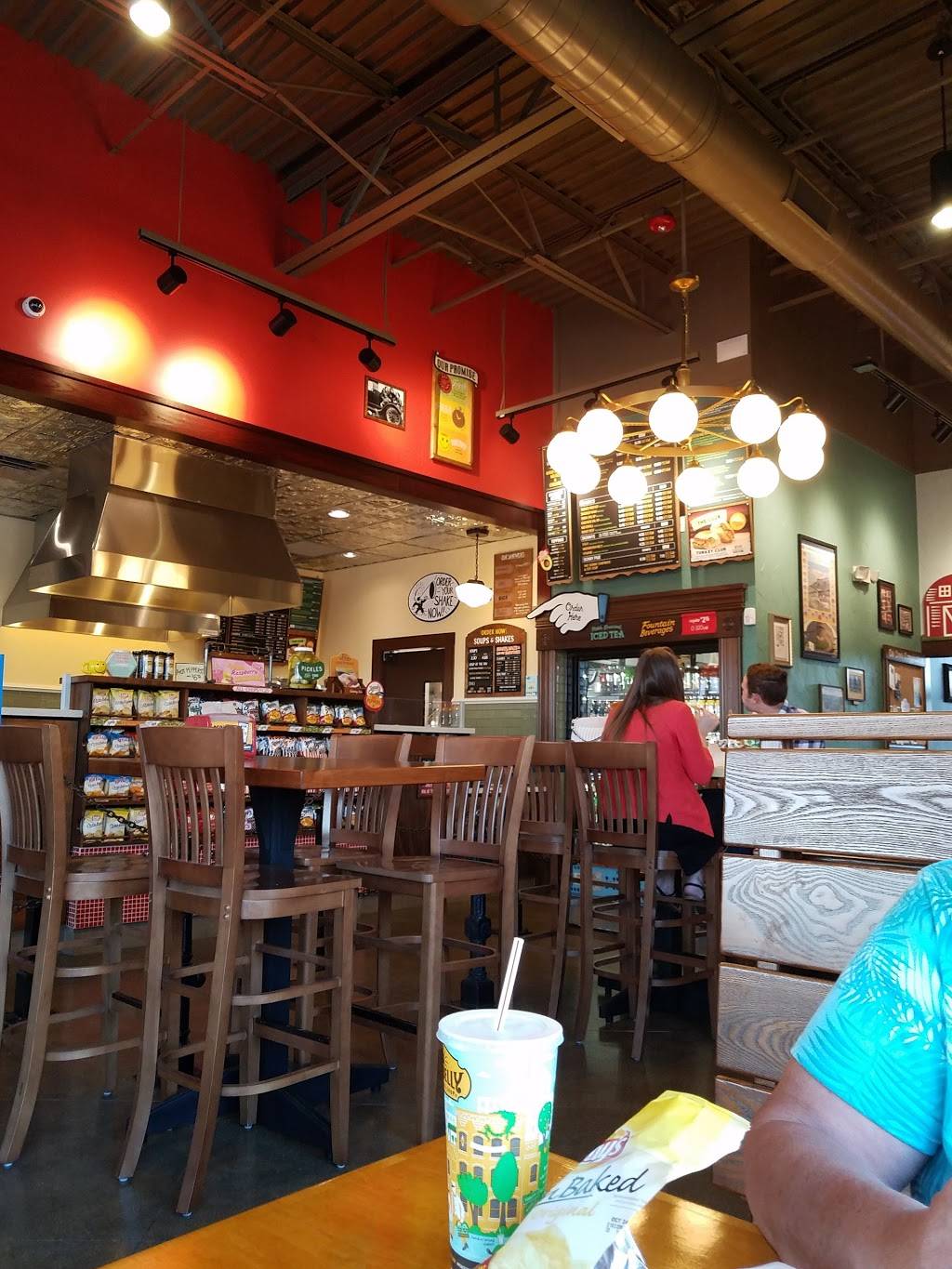 Potbelly Sandwich Shop | restaurant | 160 W Town Square Way #500, Oak Creek, WI 53154, USA | 4145635064 OR +1 414-563-5064