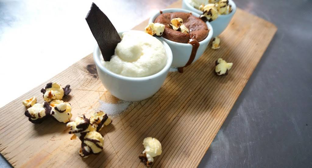 Mista | restaurant | 955 Rue Laurier, Beloeil, QC J3G 4K9, Canada | 4504645667 OR +1 450-464-5667