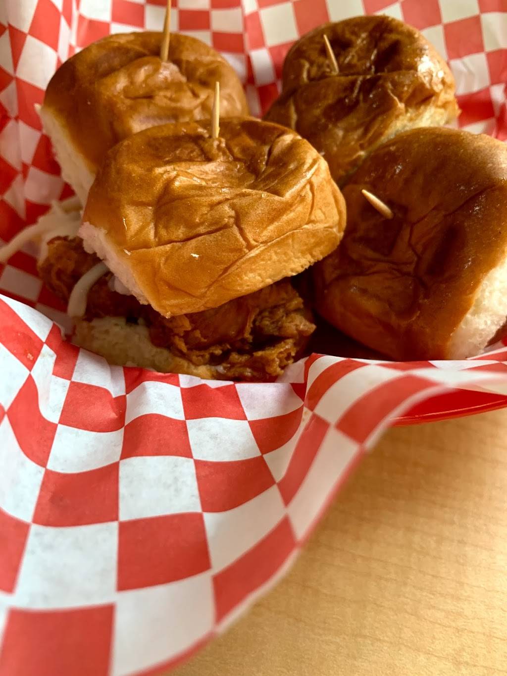 Kikis Chicken Place | restaurant | 3311 Power Inn Rd, Sacramento, CA 95826, USA | 9169991111 OR +1 916-999-1111