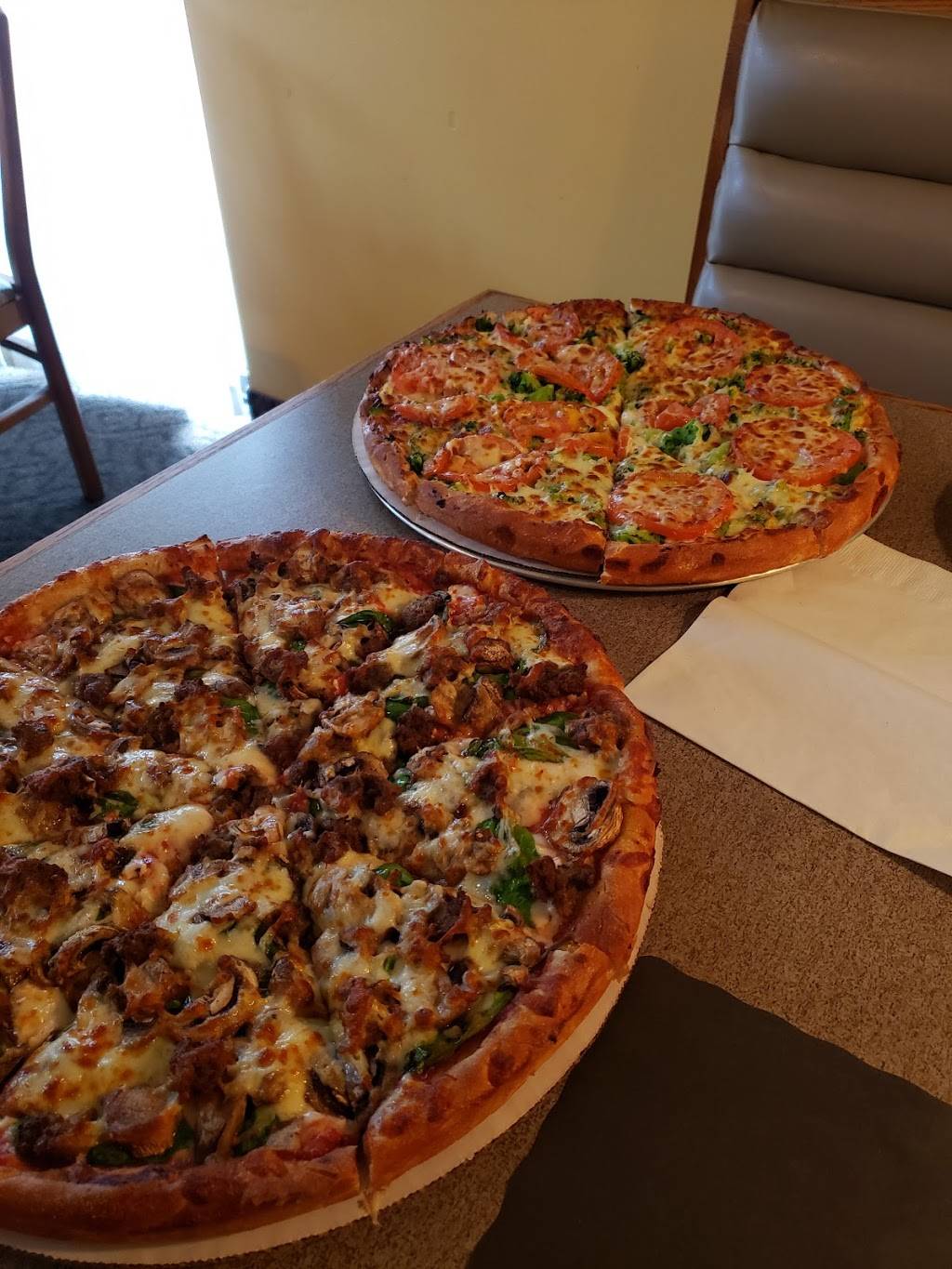 Grapevine Pizzeria & Restaurant | restaurant | 753 Maple Rd, Longmeadow, MA 01106, USA | 4135676266 OR +1 413-567-6266