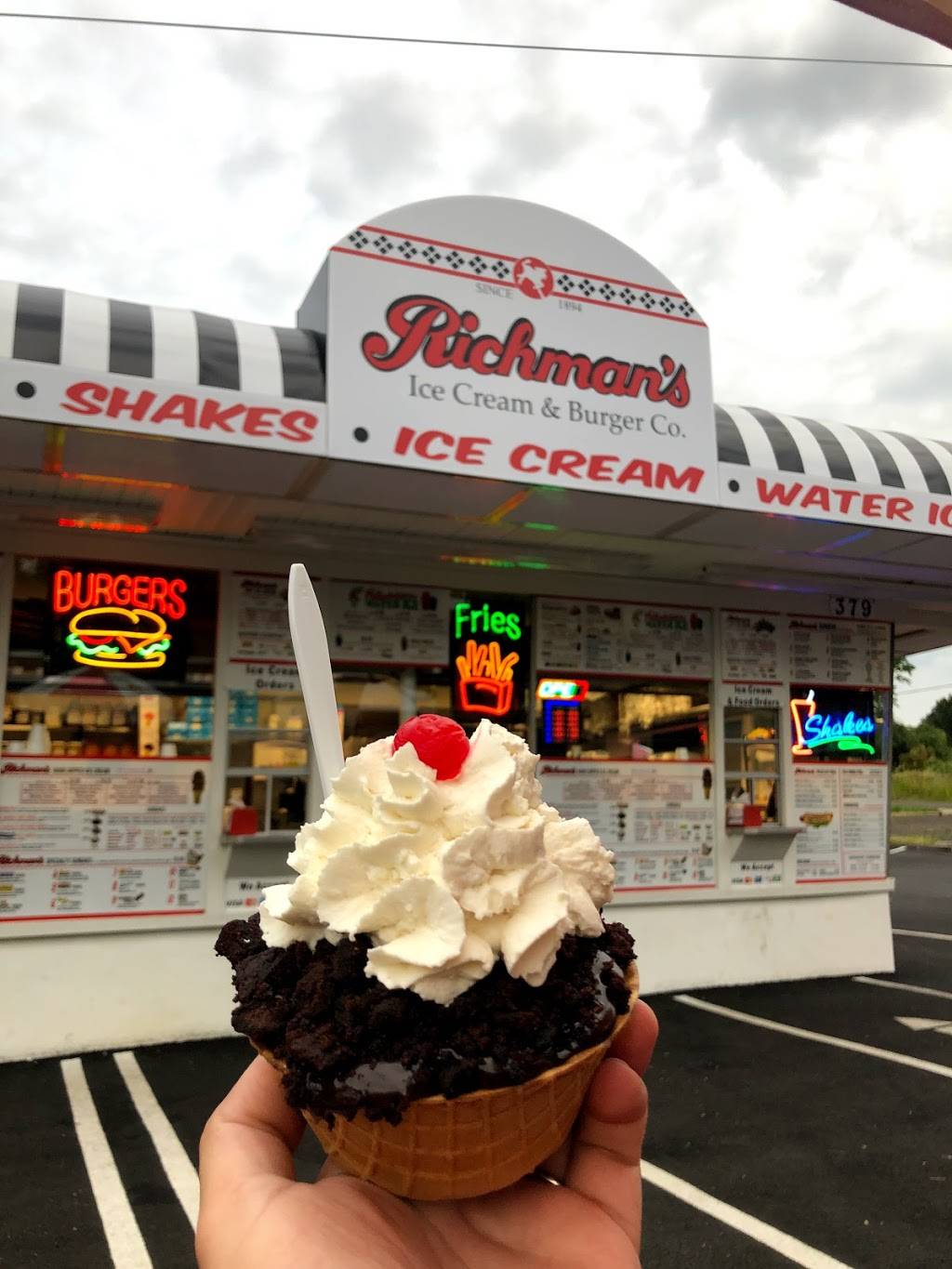 Richmans Ice Cream & Burger Co. | restaurant | 379 Bustleton Pike, Feasterville-Trevose, PA 19053, USA | 2154949490 OR +1 215-494-9490