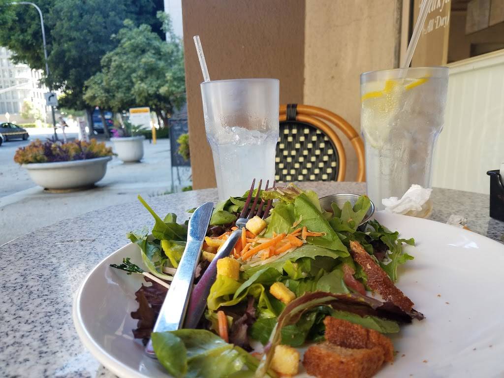 Crepes De Paris | restaurant | Prominade Towers, 123 S Figueroa St #122, Los Angeles, CA 90012, USA | 2139729099 OR +1 213-972-9099