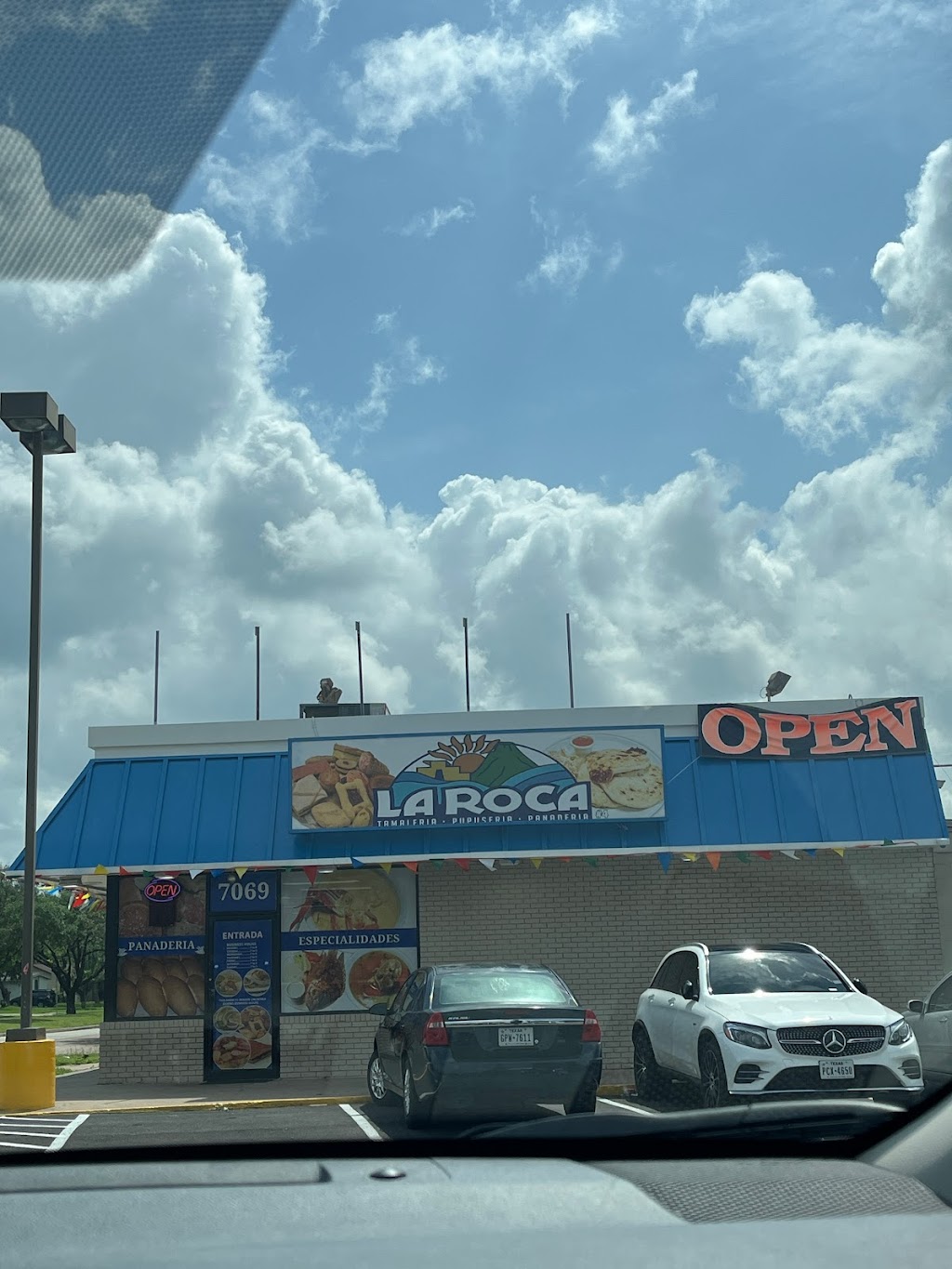 La Roca | restaurant | 7069 Beechnut St, Houston, TX 77074, USA | 3463194960 OR +1 346-319-4960