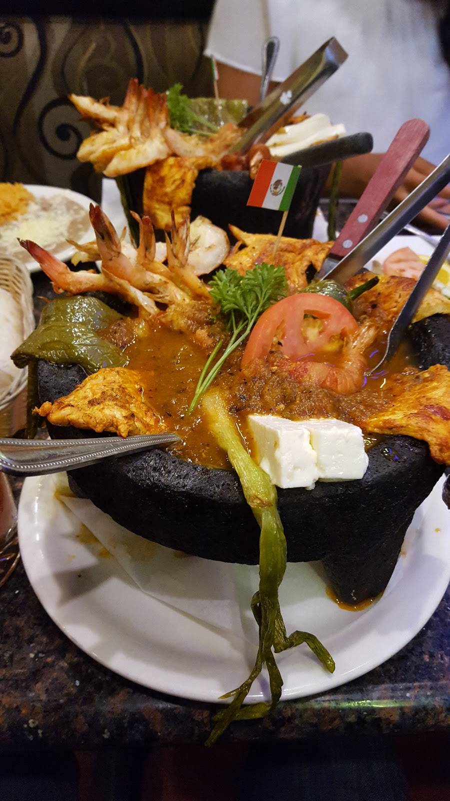 El Pescador Bar & Grill | restaurant | 11740 Valley Blvd, El Monte, CA 91732, USA | 6266720244 OR +1 626-672-0244