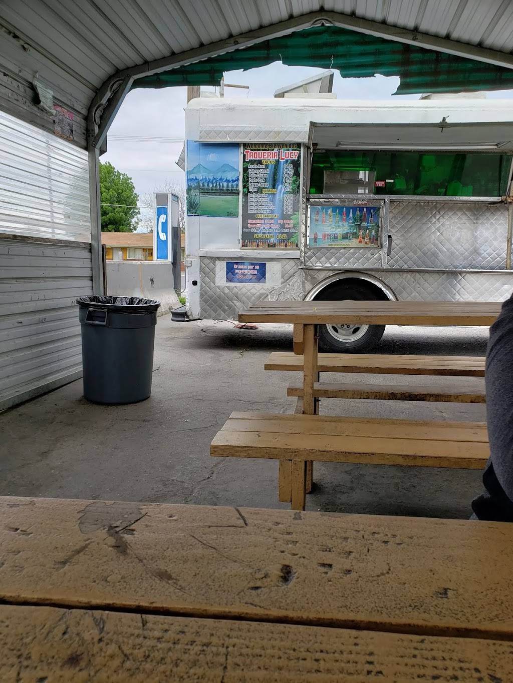 Taqueria Lucy | restaurant | 1900 Crows Landing Rd, Modesto, CA 95358, USA | 2095336977 OR +1 209-533-6977