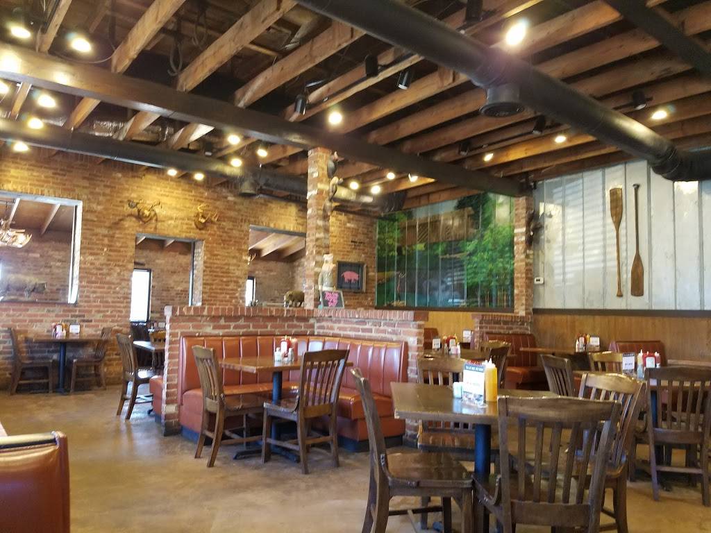 Countrys Barbecue | restaurant | 124 Vernon St, LaGrange, GA 30240, USA | 7068459687 OR +1 706-845-9687