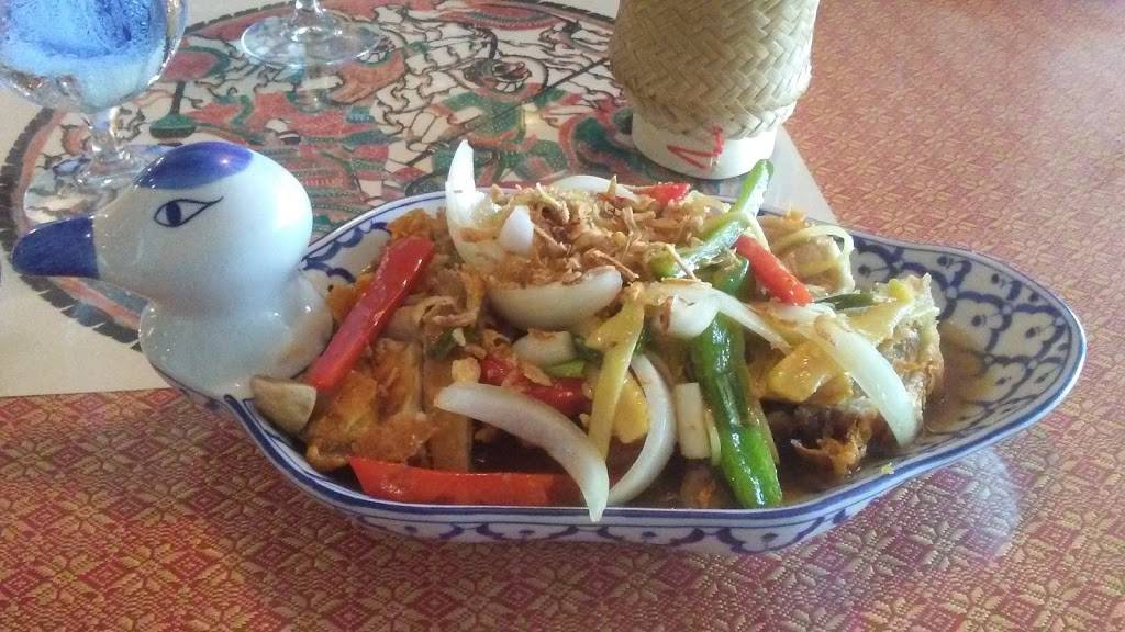 Seng Thai | restaurant | 139 Searsport Ave #100, Belfast, ME 04915, USA | 2073380010 OR +1 207-338-0010