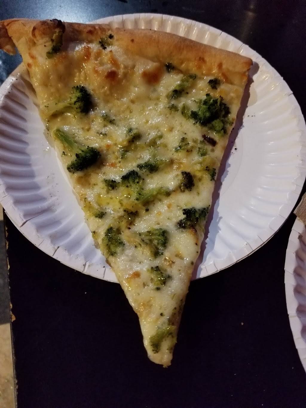 Nicks Tomato Pie | restaurant | 109 Walton St, Syracuse, NY 13202, USA | 3154727703 OR +1 315-472-7703