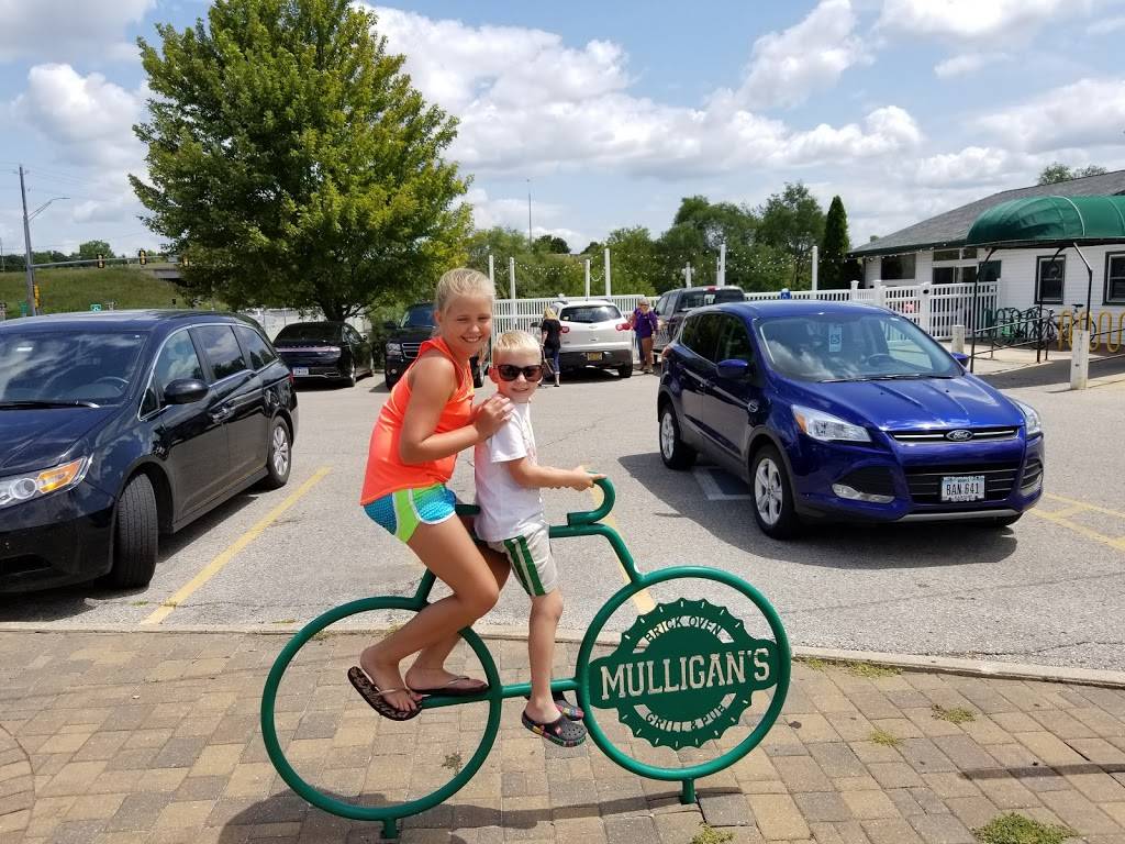 Mulligans Brick Oven Grill & Pub | restaurant | 205 E 18th St, Cedar Falls, IA 50613, USA | 3192773671 OR +1 319-277-3671