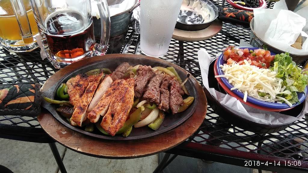 Twisted Taco | restaurant | 3433 Lawrenceville-Suwanee Rd, Suwanee, GA 30024, USA | 6785416675 OR +1 678-541-6675