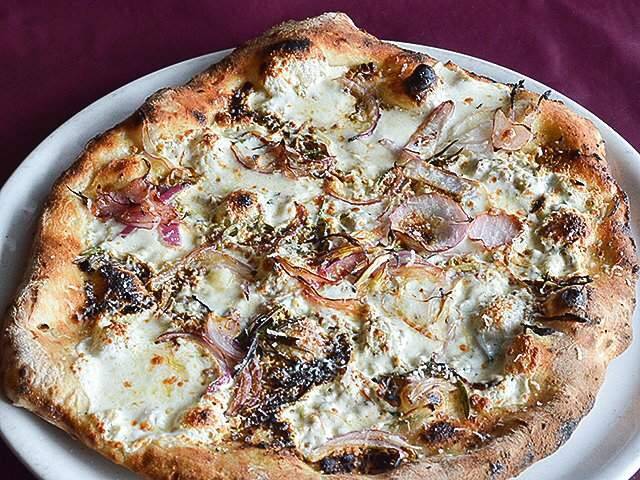 Wood Fired | restaurant | 2822 E Bearss Ave, Tampa, FL 33613, USA | 8133412900 OR +1 813-341-2900