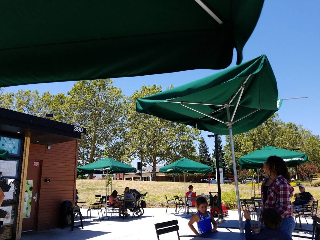 Starbucks | cafe | 390 Nut Tree Road KI 01, Vacaville, CA 95687, USA | 7074496474 OR +1 707-449-6474