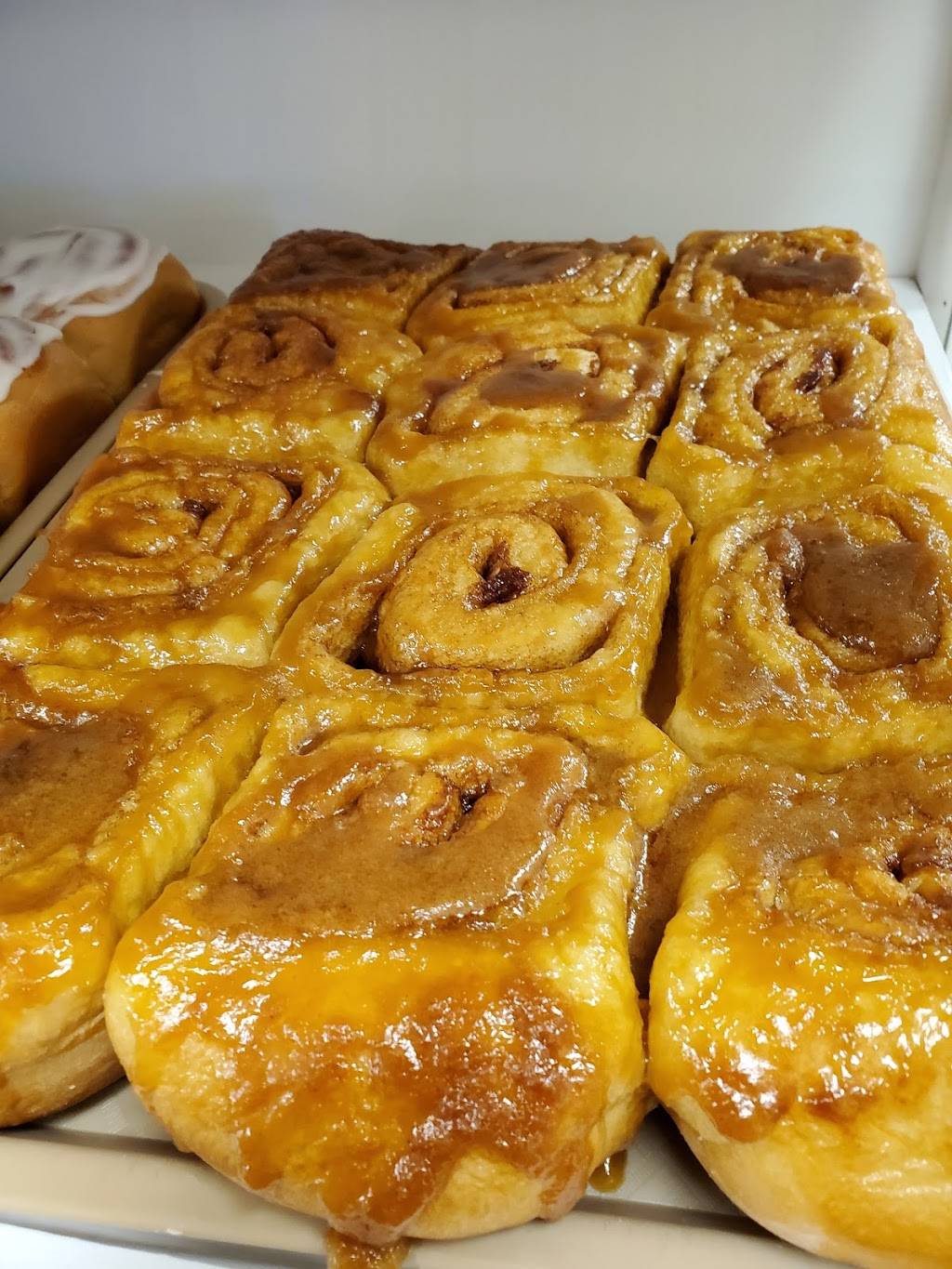 Hull Coop | restaurant | 1207 Black Forest Rd, Hull, IA 51239, USA | 7124391140 OR +1 712-439-1140