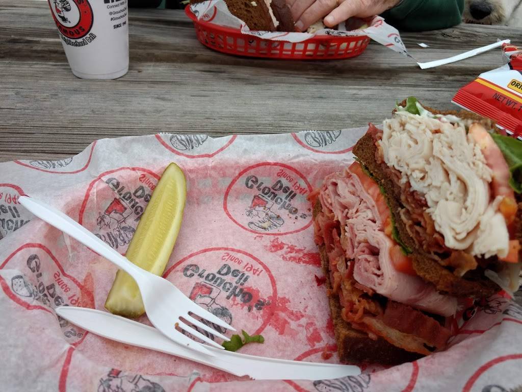 Grouchos Deli | restaurant | 81 Sea Island Pkwy, Beaufort, SC 29907, USA | 8435244545 OR +1 843-524-4545