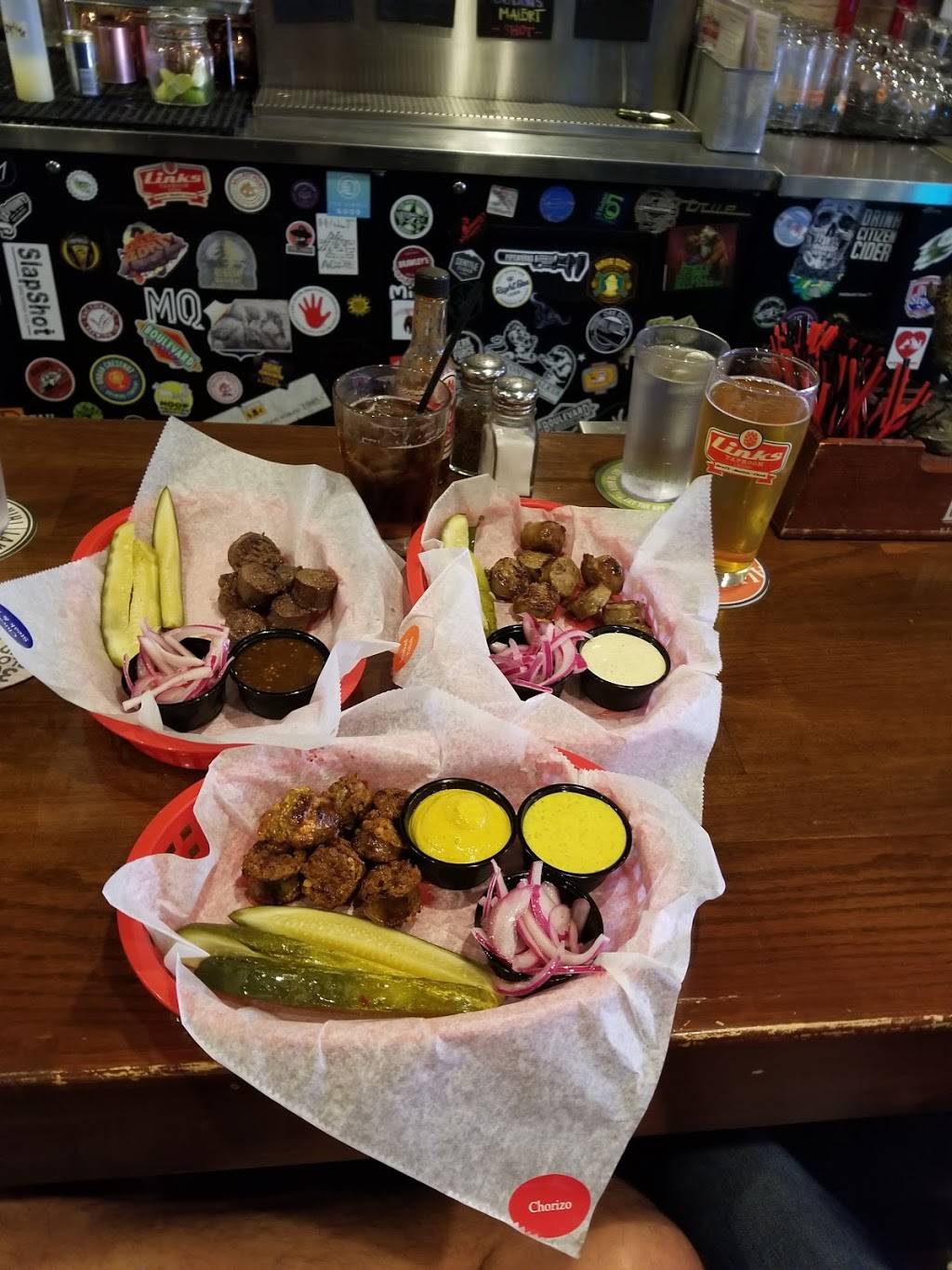 Links Taproom | restaurant | 1559 N Milwaukee Ave, Chicago, IL 60622, USA | 7733607692 OR +1 773-360-7692