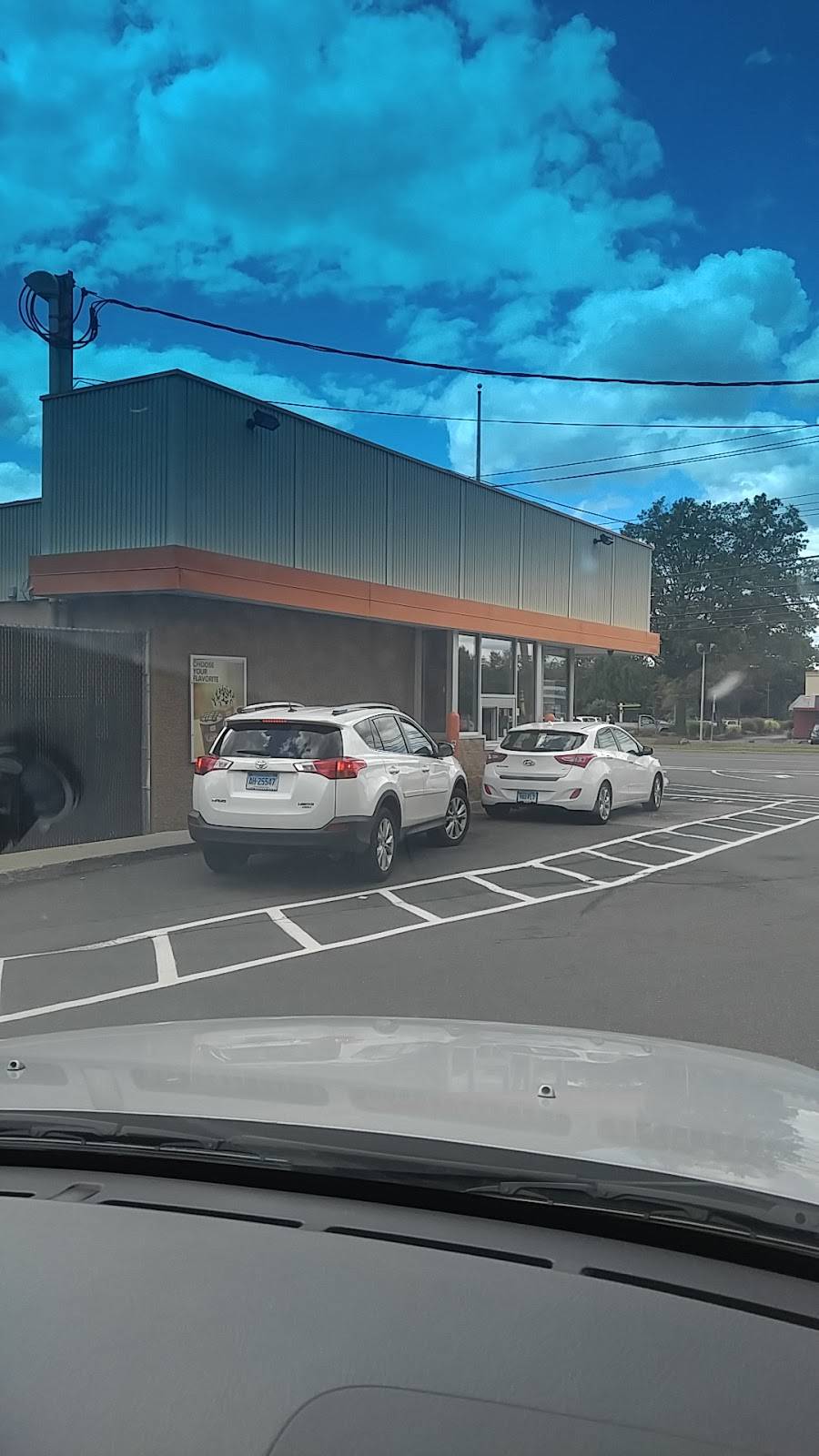 Dunkin | bakery | 136 Washington Ave, North Haven, CT 06473, USA | 2032397065 OR +1 203-239-7065