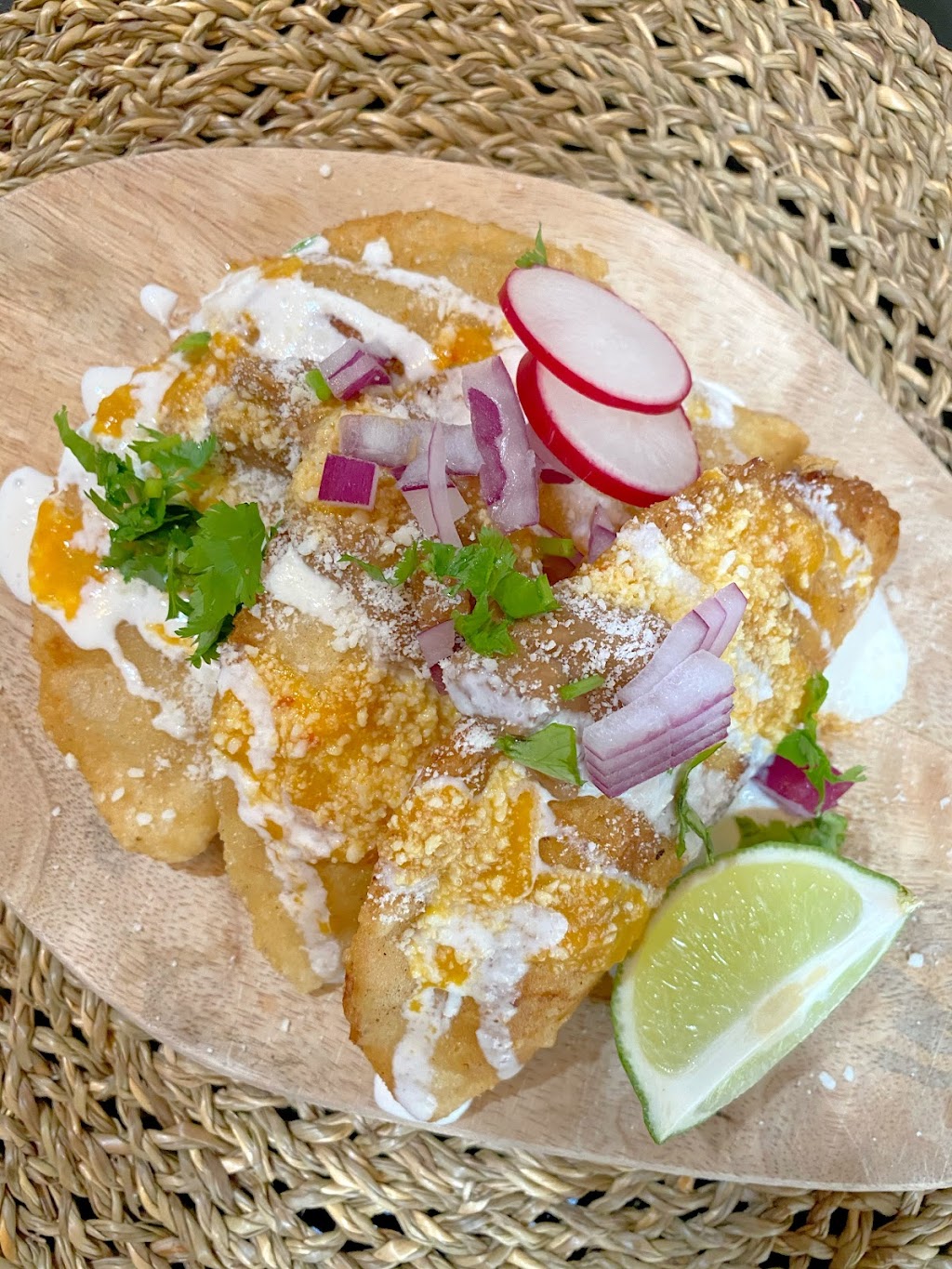 Mokeke seafood and tacos | restaurant | 5205 Atlantic Ave, Long Beach, CA 90805, USA | 3237877416 OR +1 323-787-7416