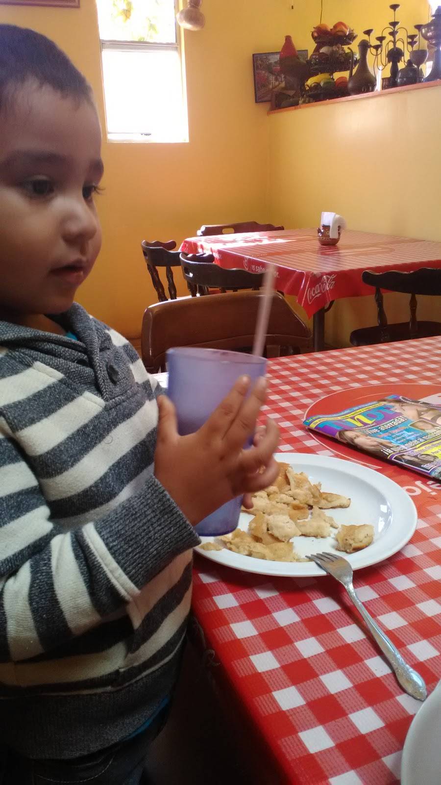 Antojitos Mi Ranchito | restaurant | km. 47 Carretera libre Tijuana Ensenada, Ejido Primo Tapia, 22710 Playas de Rosarito, B.C., Mexico | 016616141747 OR +52 661 614 1747