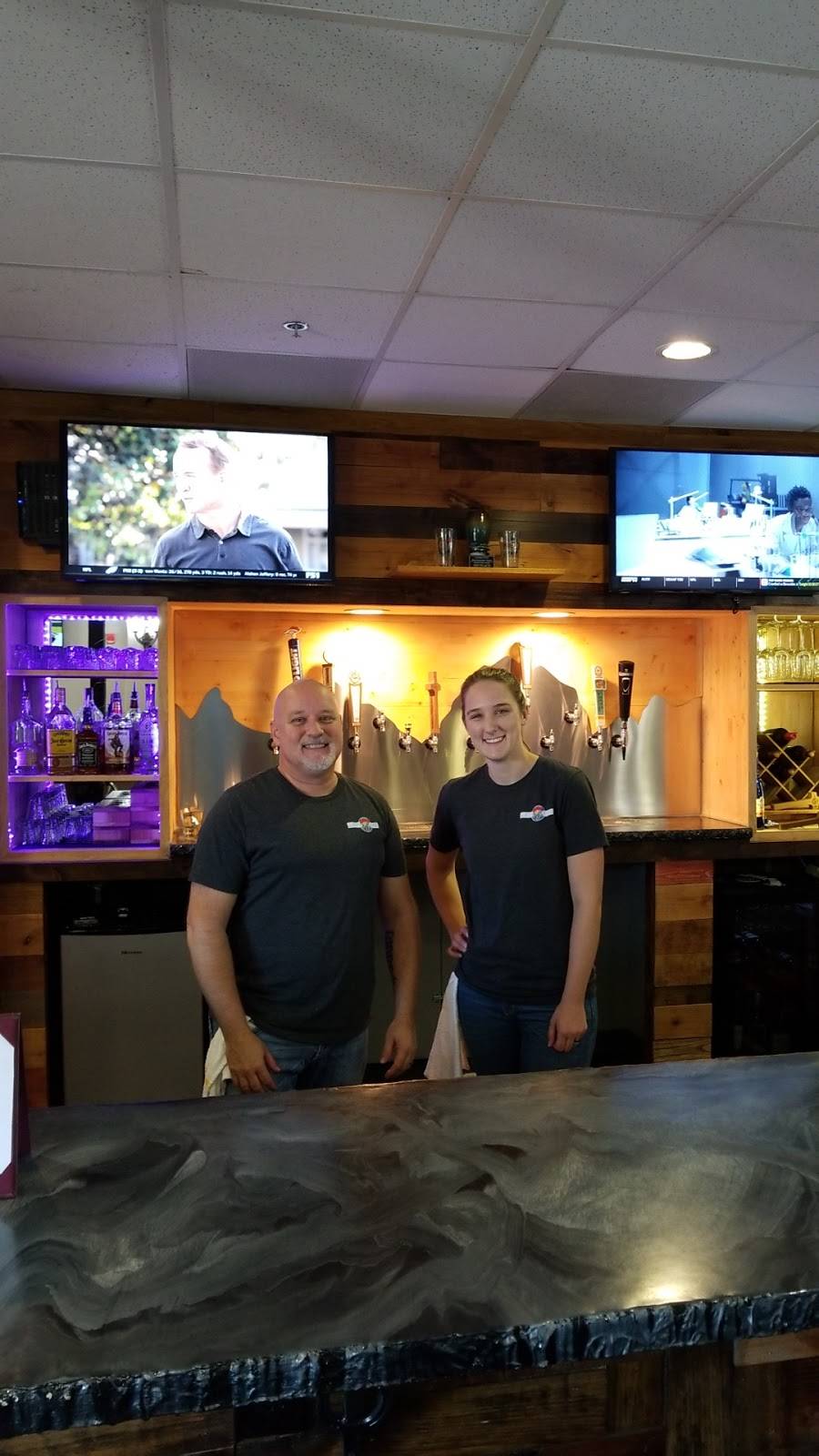 Rocky Mountain Taphouse | restaurant | 3050 67th Ave #104, Greeley, CO 80634, USA | 9704515372 OR +1 970-451-5372