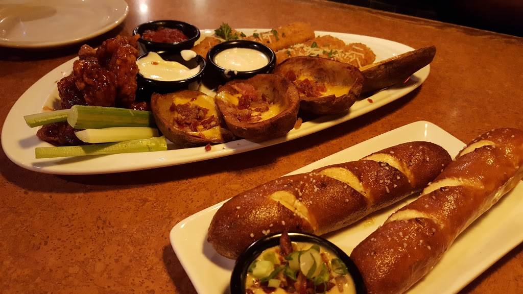 TGI Fridays | restaurant | 4423 W Wendover Ave, Greensboro, NC 27407, USA | 3362943707 OR +1 336-294-3707