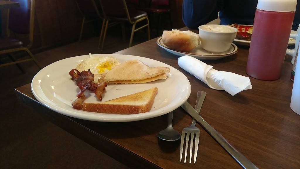 Old Cedar Inn | restaurant | 107 W, MO-7, Garden City, MO 64747, USA | 8168628345 OR +1 816-862-8345