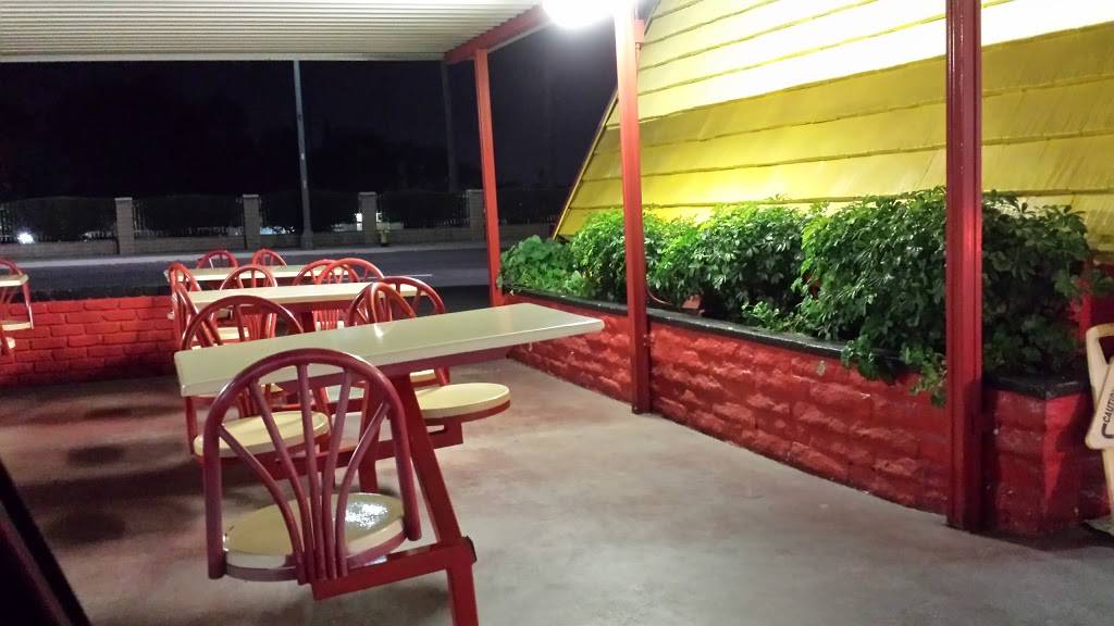 Wienerschnitzel | restaurant | 175 W Foothill Blvd, Pomona, CA 91767, USA | 9095967606 OR +1 909-596-7606