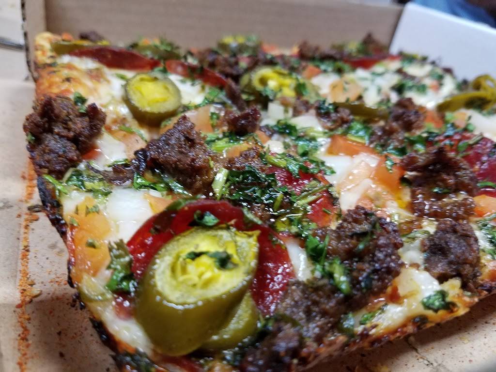 Amar Pizza | restaurant | 12195 Joseph Campau Ave, Hamtramck, MI 48212, USA | 3133660980 OR +1 313-366-0980