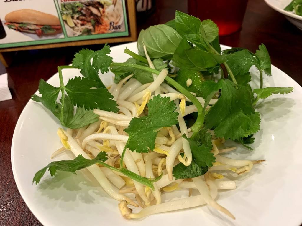 Phó’ Photastic Vietnamese Noodle Soup | restaurant | 770 S, US-1, Vero Beach, FL 32962, USA | 7727787666 OR +1 772-778-7666