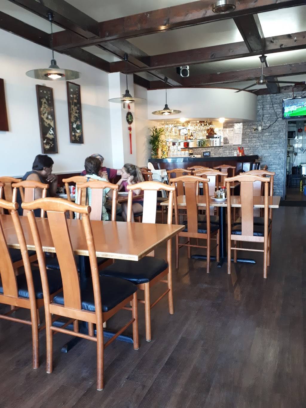 Wongs Asian Cuisine | restaurant | 2173 Lawrence Ave E, Scarborough, ON M1P 2P5, Canada | 4162850289 OR +1 416-285-0289