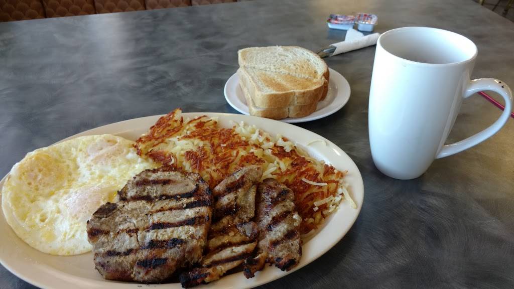 DJs Burgers | restaurant | 17116 E Ave O, Palmdale, CA 93591, USA | 6612649923 OR +1 661-264-9923