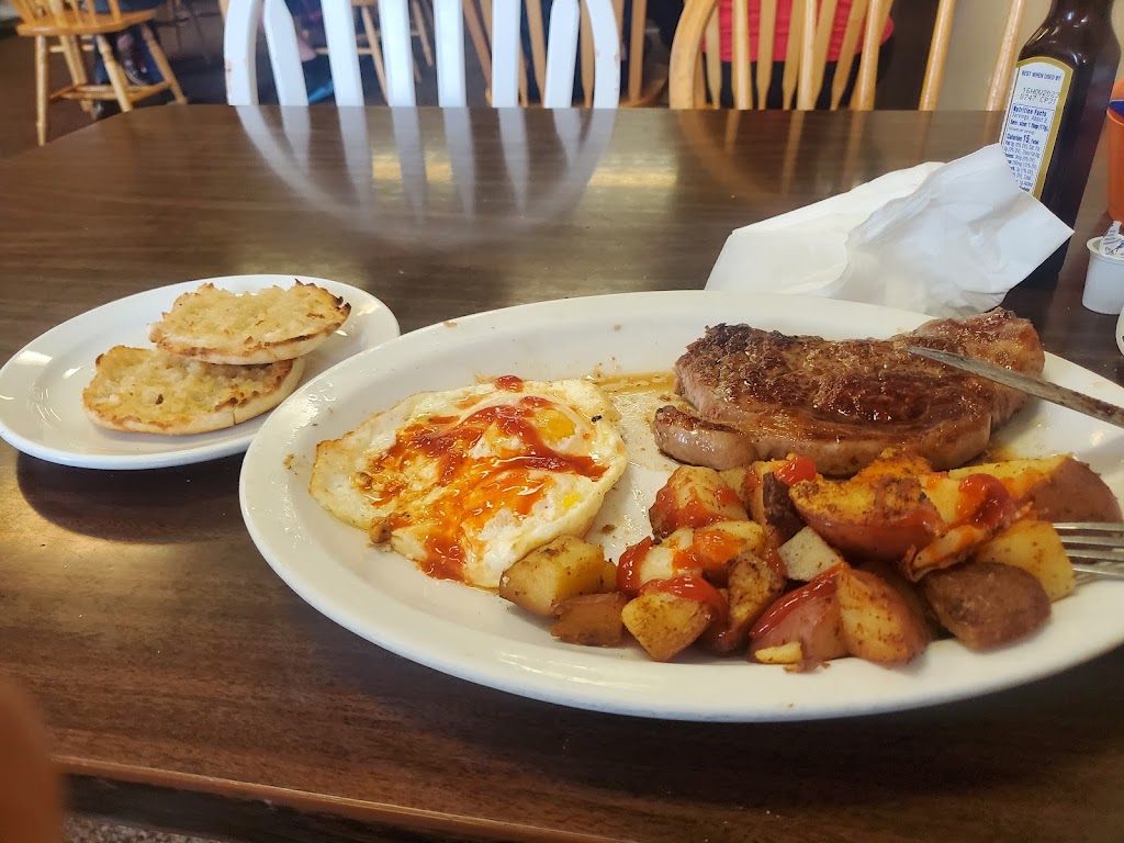 Davids | restaurant | 163 Boatyard Dr, Fort Bragg, CA 95437, USA | 7079641946 OR +1 707-964-1946