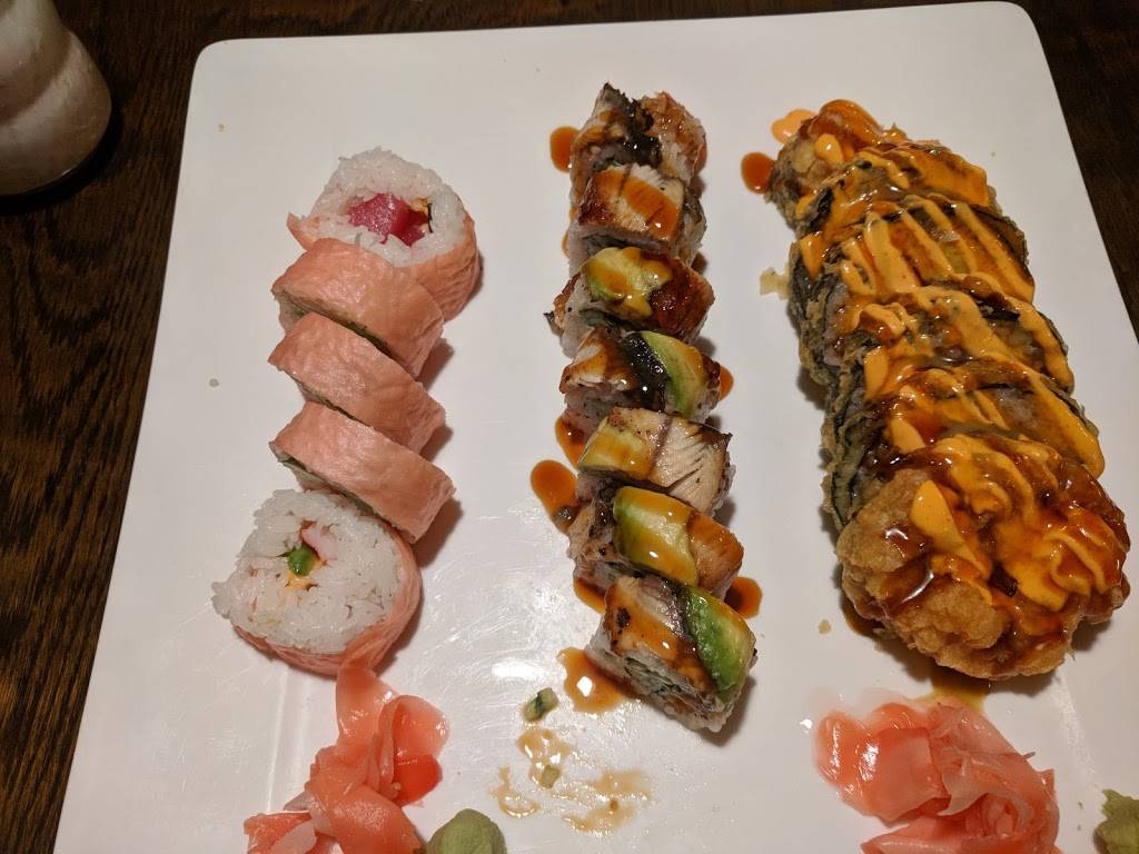 Sushi Moto | restaurant | 436 Elmwood Rd, Lansing, MI 48917, USA | 5175804321 OR +1 517-580-4321