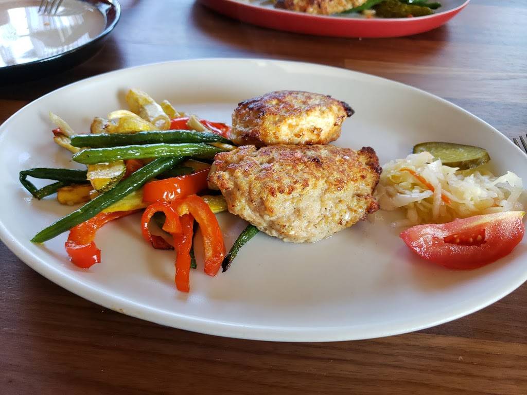 Kalinka Russian Cuisine | restaurant | 1714 Victory Blvd, Glendale, CA 91201, USA | 7472406868 OR +1 747-240-6868