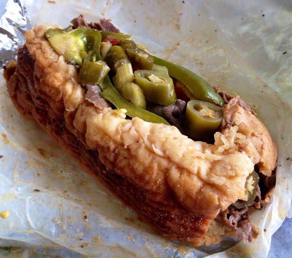 Donnies Chicago Style Italian Beef Hot Dogs and Hookah Bar | restaurant | 4939 Northwest Loop 410, San Antonio, TX 78229, USA | 2104370405 OR +1 210-437-0405