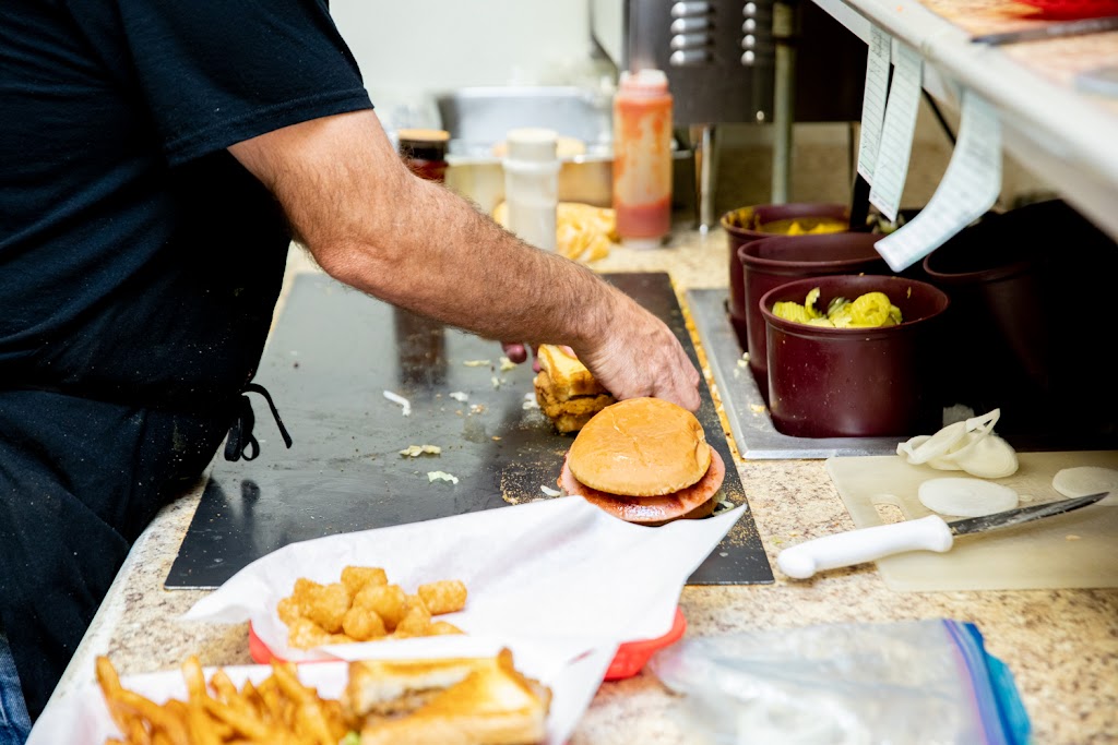 Ronnies Burgers | restaurant | 1501 Midwestern Pkwy #114, Wichita Falls, TX 76302, USA | 9407662970 OR +1 940-766-2970