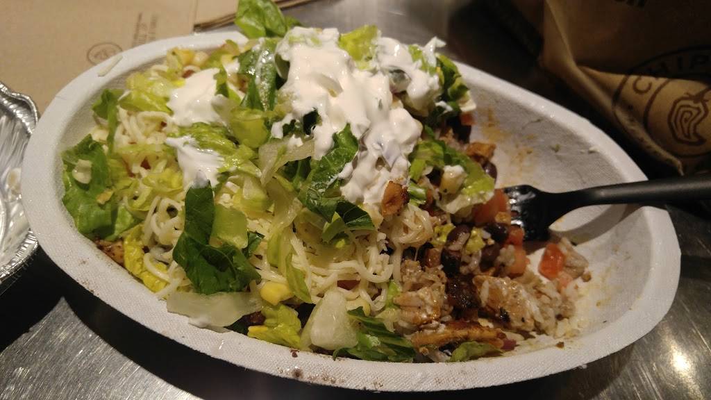 Chipotle Mexican Grill | restaurant | 2231 Crystal Dr Lbby 100, Arlington, VA 22202, USA | 7039208779 OR +1 703-920-8779