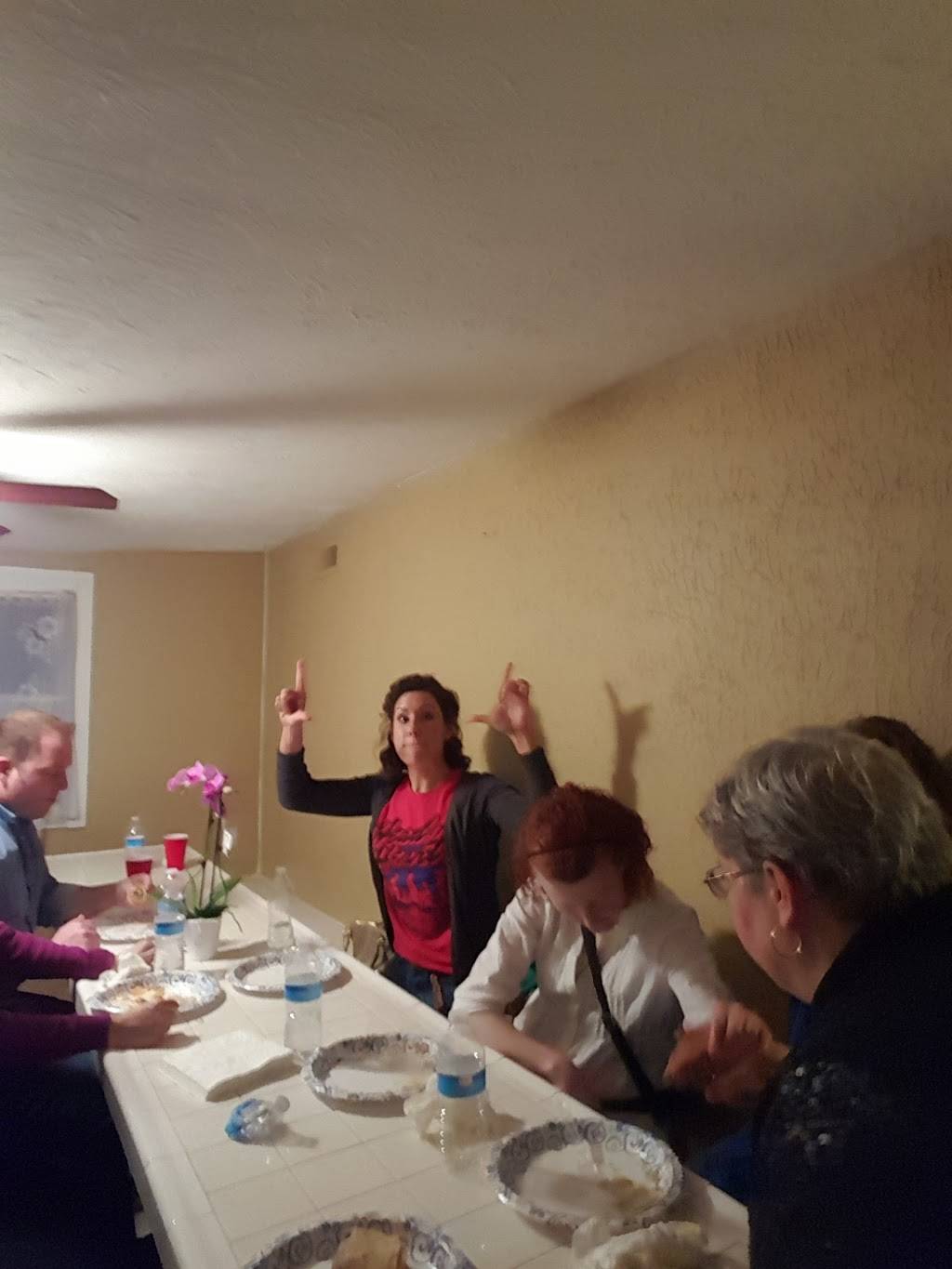 Beer 32 Bar & Grill. | restaurant | 4215 W Southport Rd, Peoria, IL 61615, USA | 3098392049 OR +1 309-839-2049