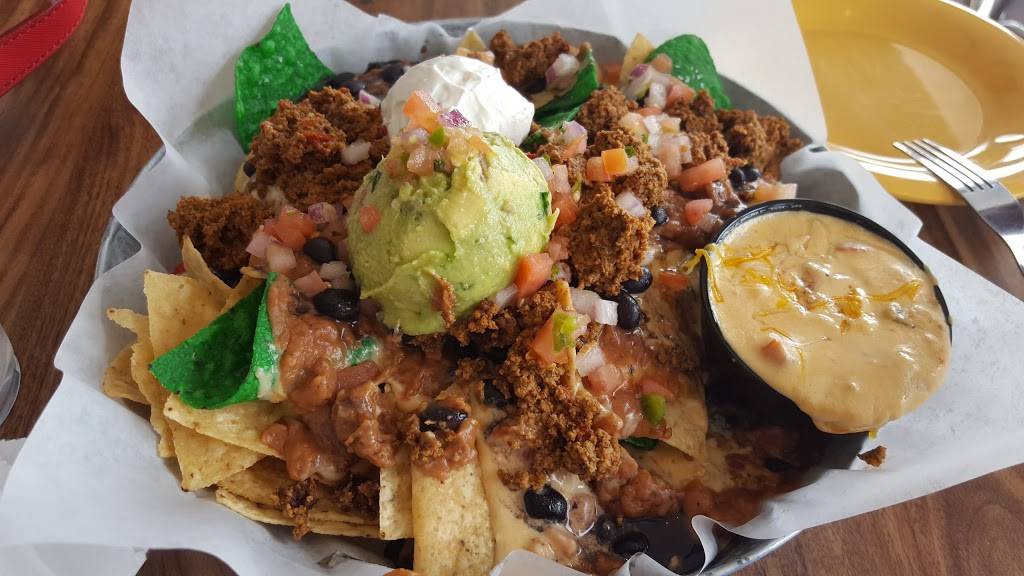 Adobe Gilas | restaurant | 2, 5455 Park Pl, Rosemont, IL 60018, USA | 8472330080 OR +1 847-233-0080