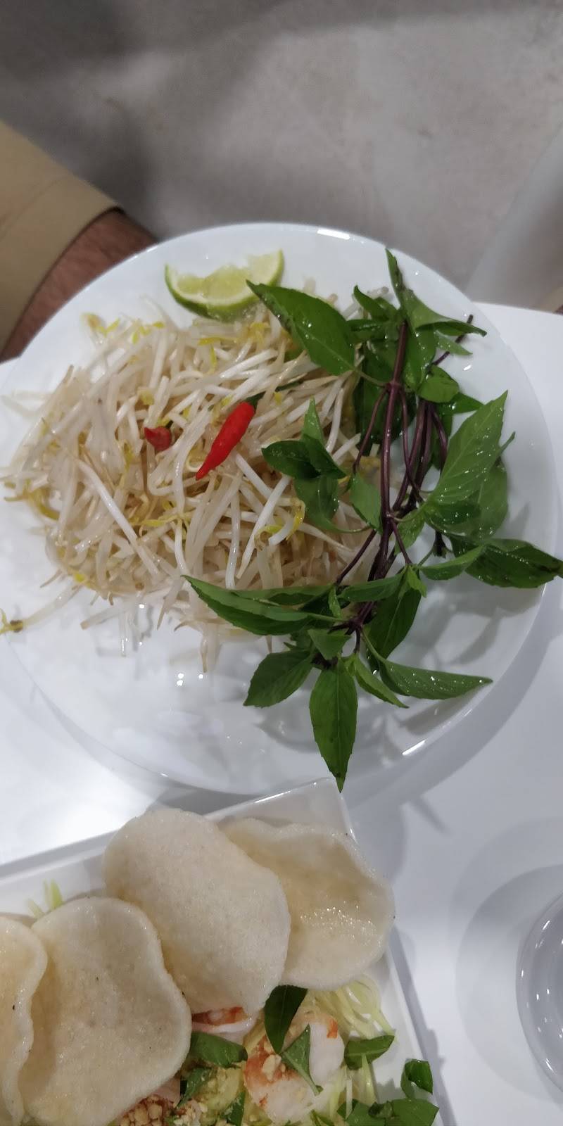 Pho Bat Trang | restaurant | 353 Lake St Unit 18, St. Catharines, ON L2N 7G4, Canada | 9059389968 OR +1 905-938-9968