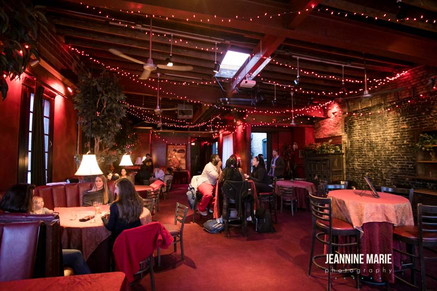 Loring Bar & Restaurant | restaurant | 327 14th Ave SE, Minneapolis, MN 55414, USA | 6123784849 OR +1 612-378-4849