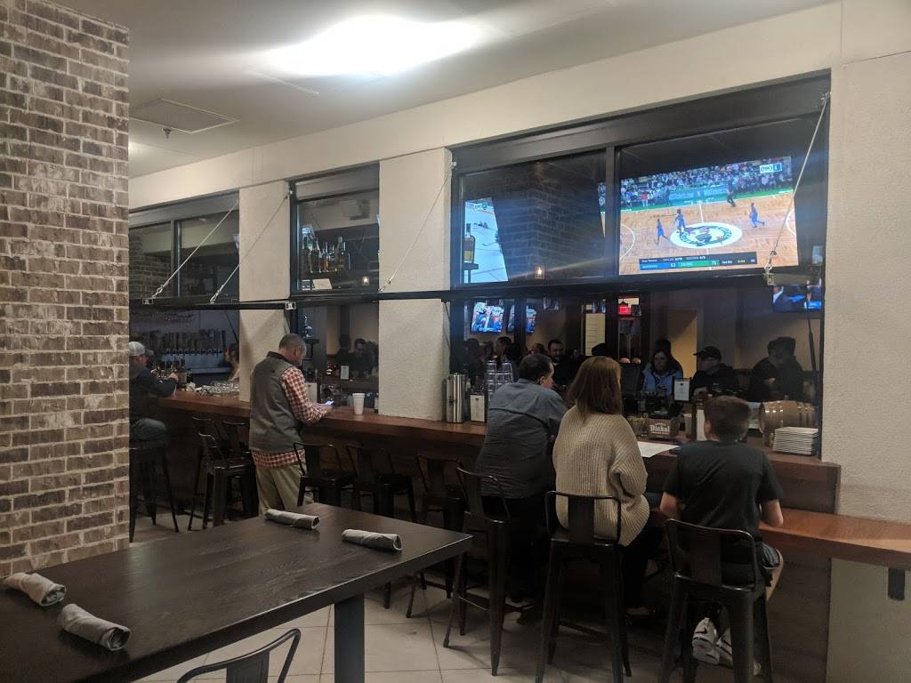 The Tavern at Lakeside | restaurant | 2600 Lakeside Pkwy #100, Flower Mound, TX 75022, USA | 4692933441 OR +1 469-293-3441