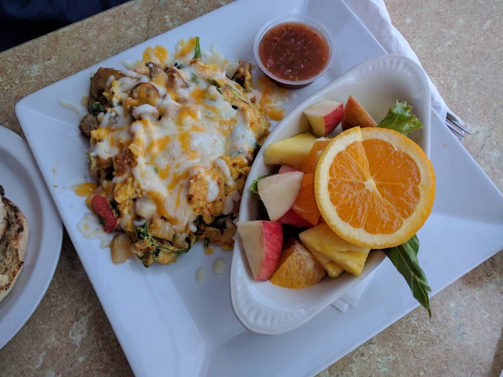 Pelican Isle Restaurant and Bar | restaurant | 16400 Pacific Coast Hwy, Sunset Beach, CA 90742, USA | 5625923221 OR +1 562-592-3221