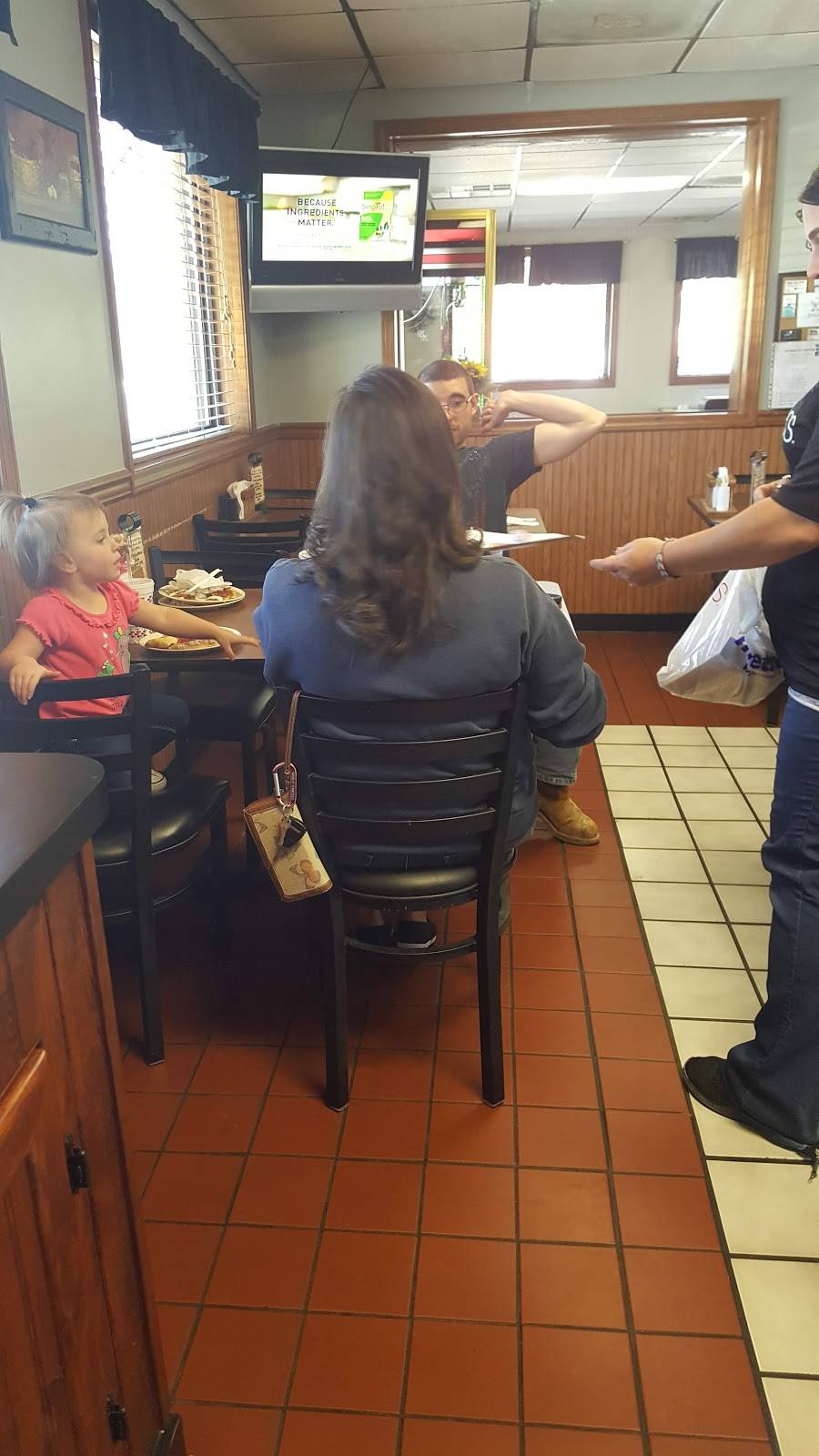 Pizza Plus | restaurant | 4348 Bluff City Hwy, Bluff City, TN 37618, USA | 4235385155 OR +1 423-538-5155