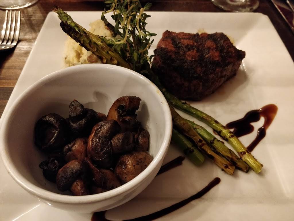 Third and Main Restaurant | restaurant | 223 3rd St, Aurora, IN 47001, USA | 8126559727 OR +1 812-655-9727